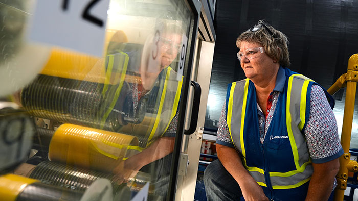 Boeing engineer looks into composite machine